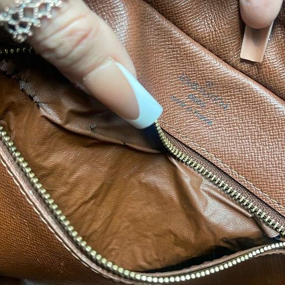 EUC Authentic 🔥 Louis Vuitton Nile crossbody - Picture 8 of 16